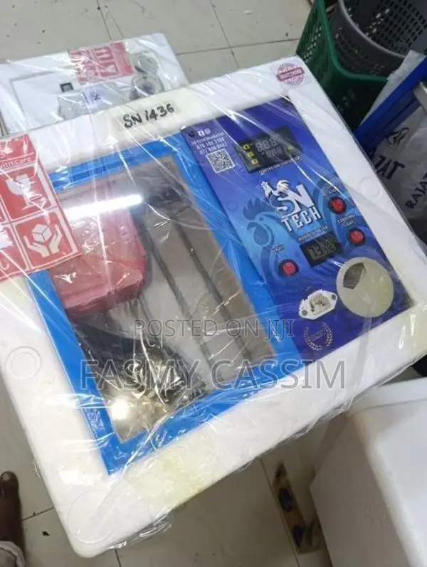 30 Eggs Automatic Quality Incubator