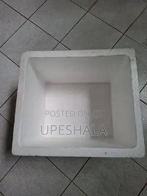 Rigifoam Cool Box