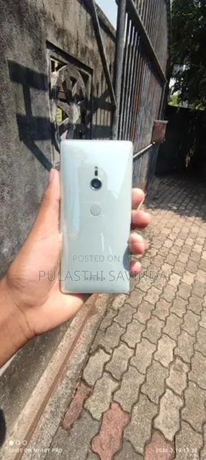 Sony Xperia XZ3 (Used)