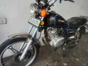 Suzuki GN 125 2020