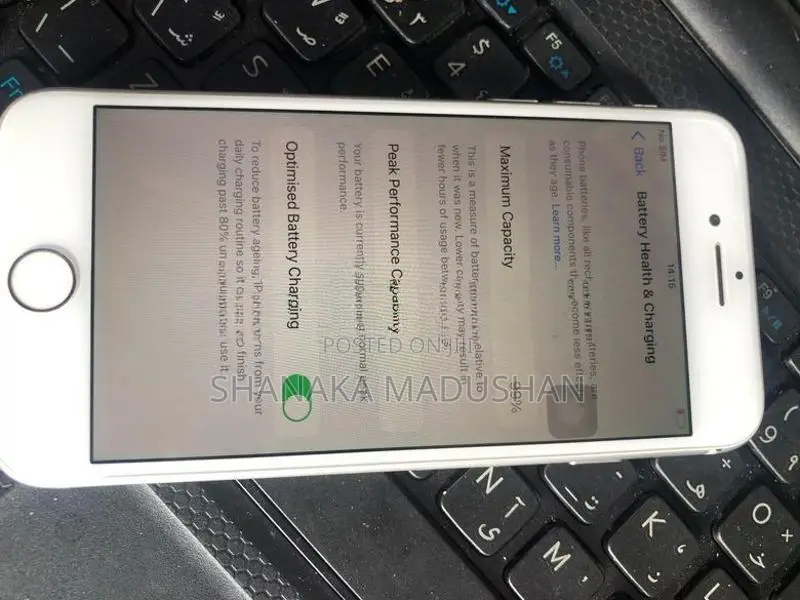 Apple iPhone 8 (Used)