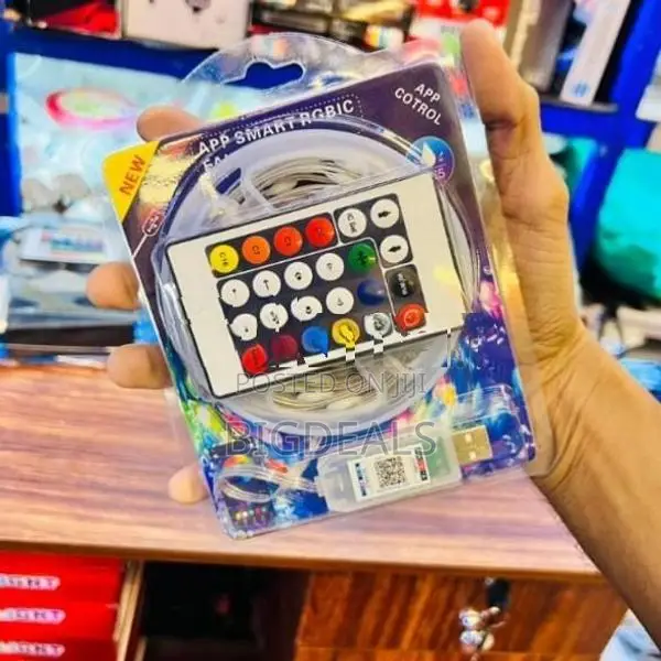 10M - Voice Control RGB Light with Remote