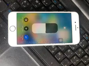 Apple iPhone 8 (Used)