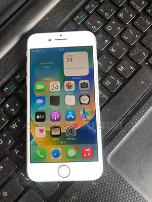 Apple iPhone 8 (Used)