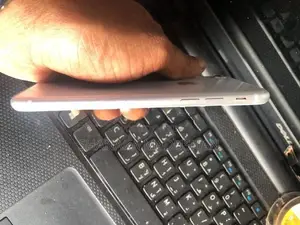 Apple iPhone 8 (Used)