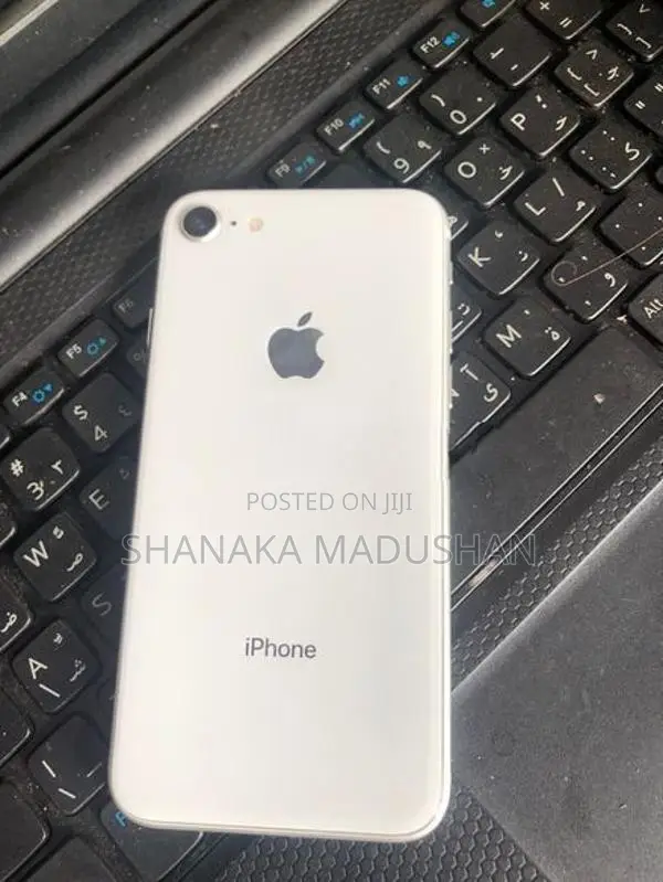 Apple iPhone 8 (Used)