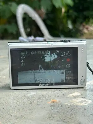 Canon IXY 420F