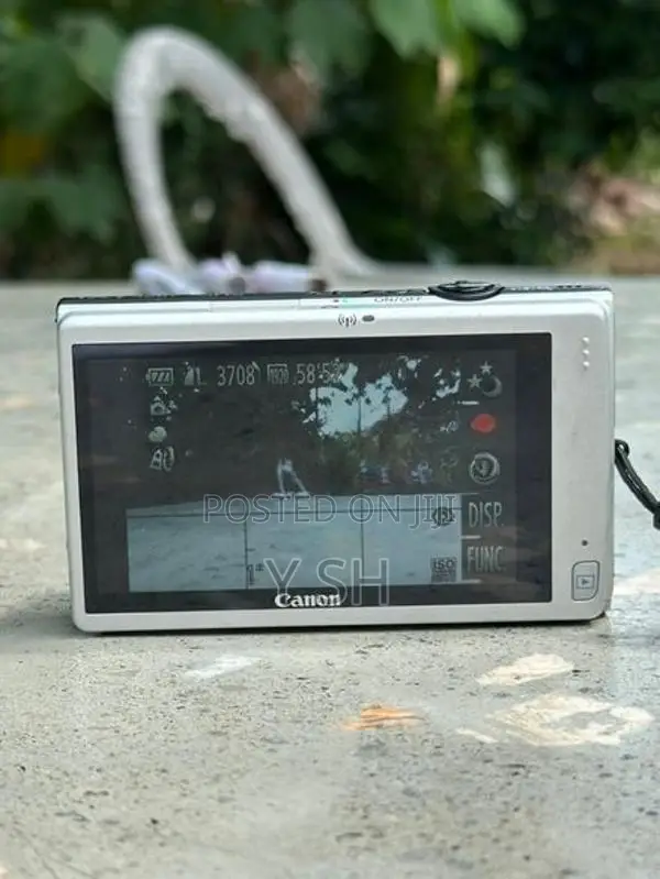 Canon IXY 420F
