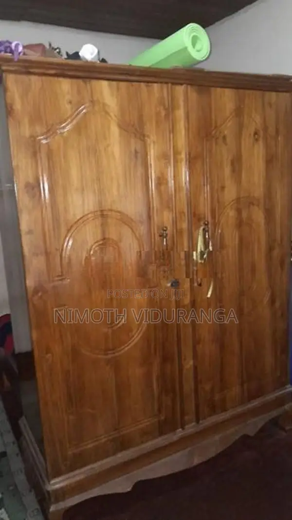 Cupboard (අල්මාරි)