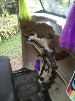 Bajaj RE 1998