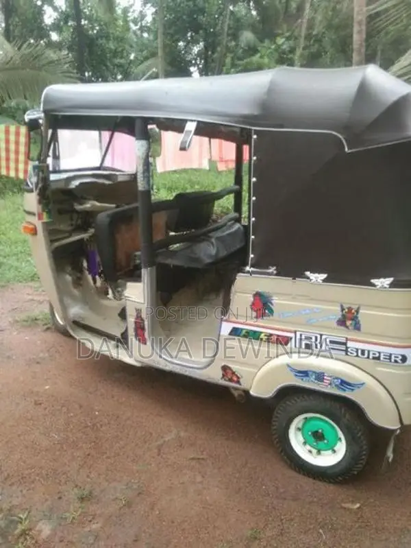 Bajaj RE 1998