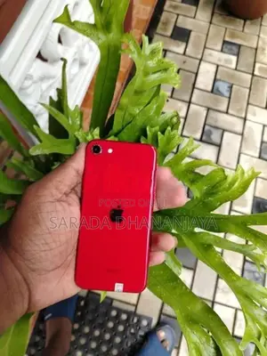 Apple iPhone SE 2 (Used)