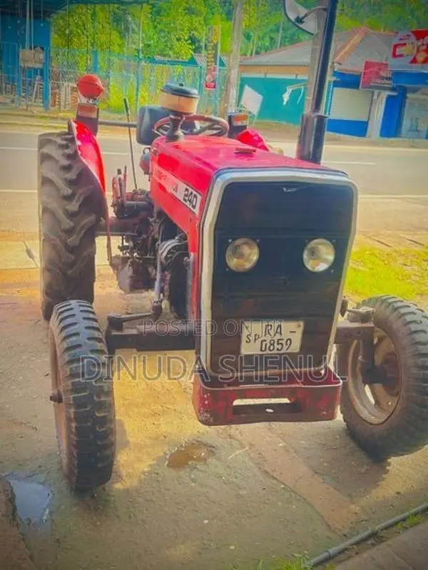 Massey Ferguson MF 2005