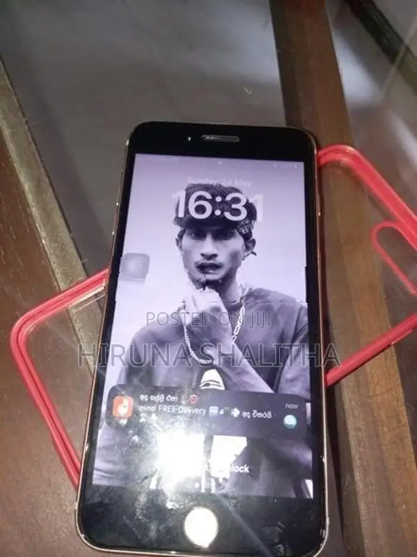 Apple iPhone 8 Plus (Used)