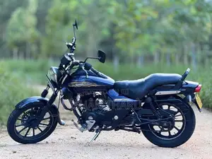 Bajaj Avenger 2017