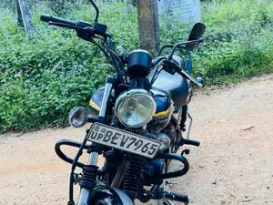 Bajaj Avenger 2017