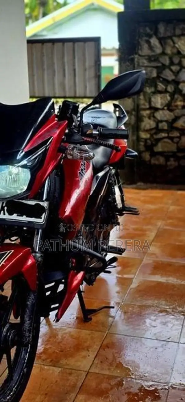 TVS Apache RTR 150 2015