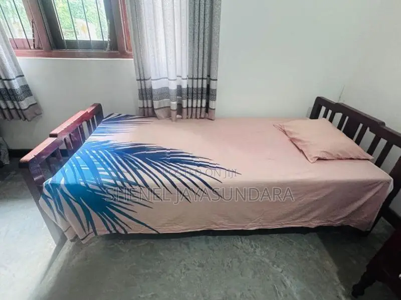 Bedroom Furniture Set