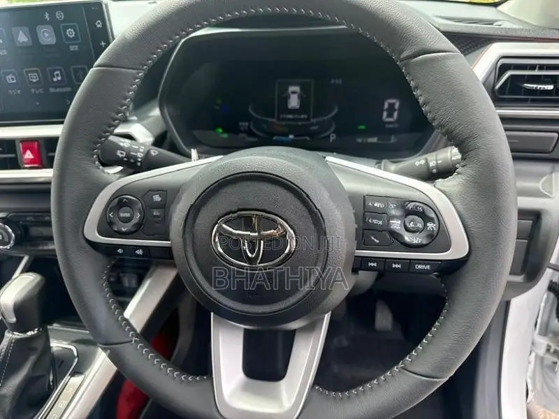 Toyota Raize Hybrid Appleplay cam 2025