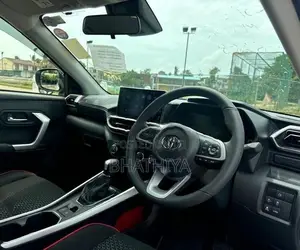 Toyota Raize Hybrid Appleplay cam 2025