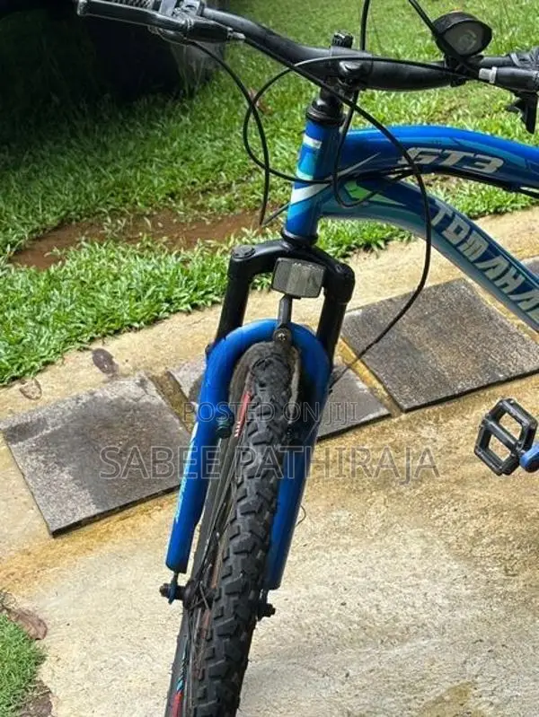 Tomahawk GT3 Bicycle