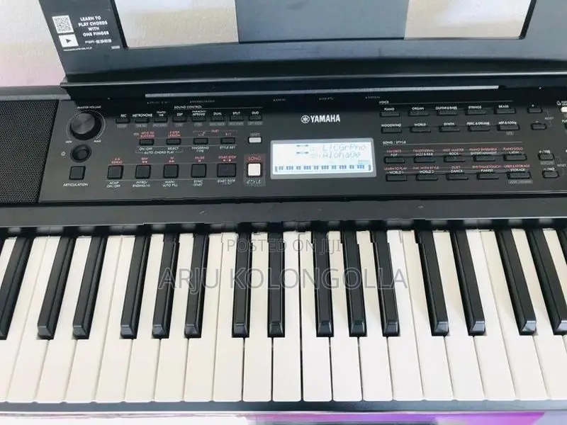 Yamaha PSR E383 Keyboard