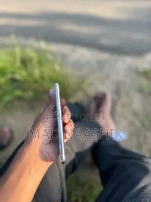 Apple iPhone XS (Used)