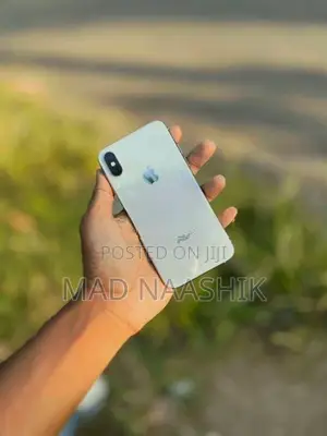 Apple iPhone XS (Used)