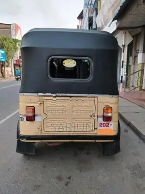 Bajaj RE 1995