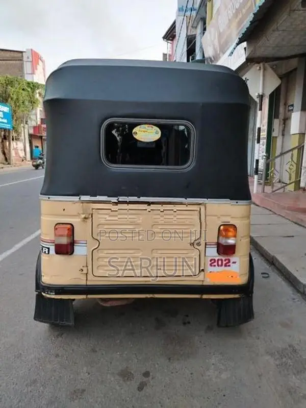 Bajaj RE 1995