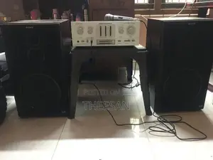 Stereo Amplifire with Speakers