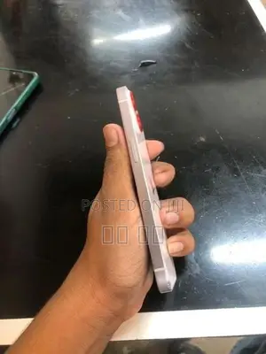 Apple iPhone 13 (Used)