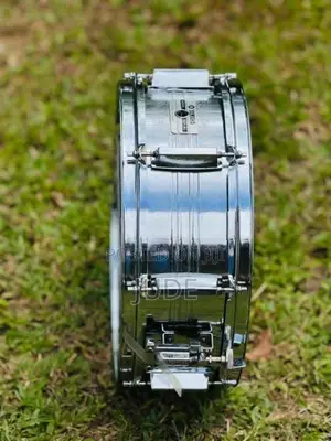 Yamaha 14" steel snare drum