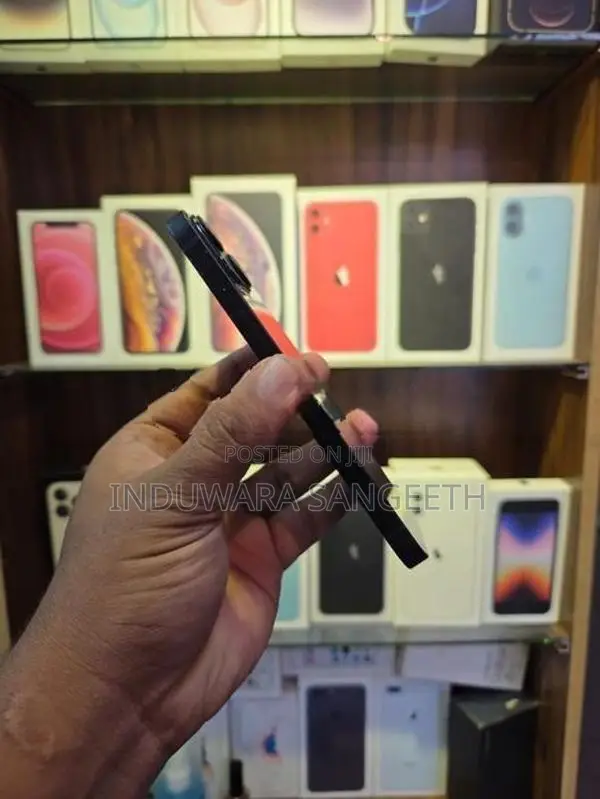 Apple iPhone 14 (Used)