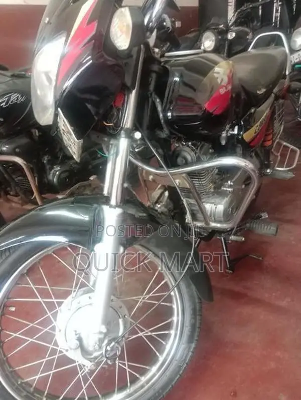 Bajaj Caliber 2005