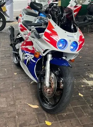 Honda CBR 250RR 2005
