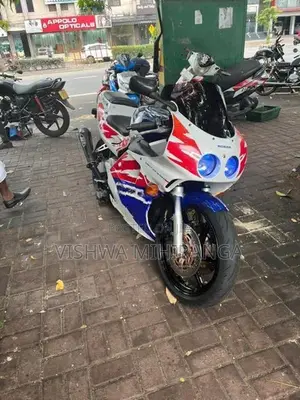 Honda CBR 250RR 2005