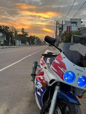 Honda CBR 250RR 2005
