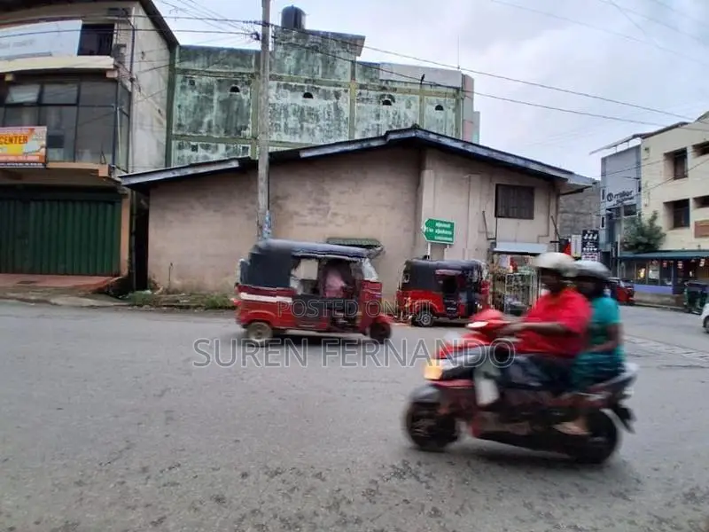 Shop For Sell Gampola