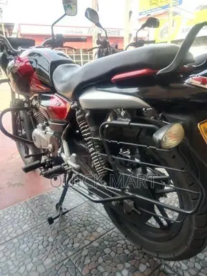 Bajaj V15 2018
