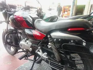 Bajaj V15 2018