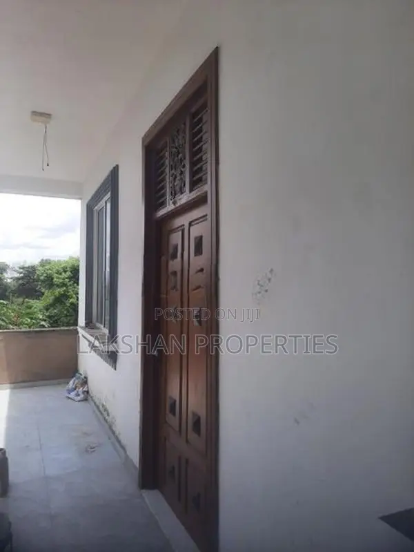 First Floor House For Rent In Dehiwala Aththidiya