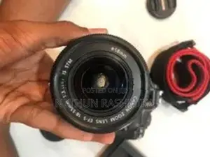 Canon EF-S 18-55mm f/3.5-5.6 IS STM lens