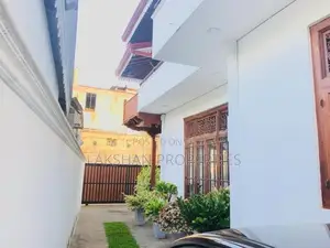 Two Story House For Sale In Boralesgamuwa werahera
