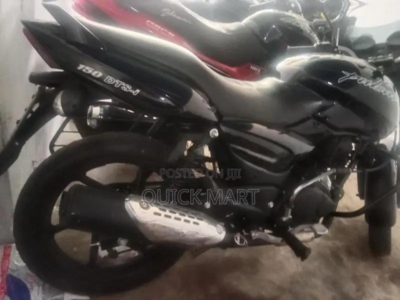 Bajaj Pulsar 180 2005