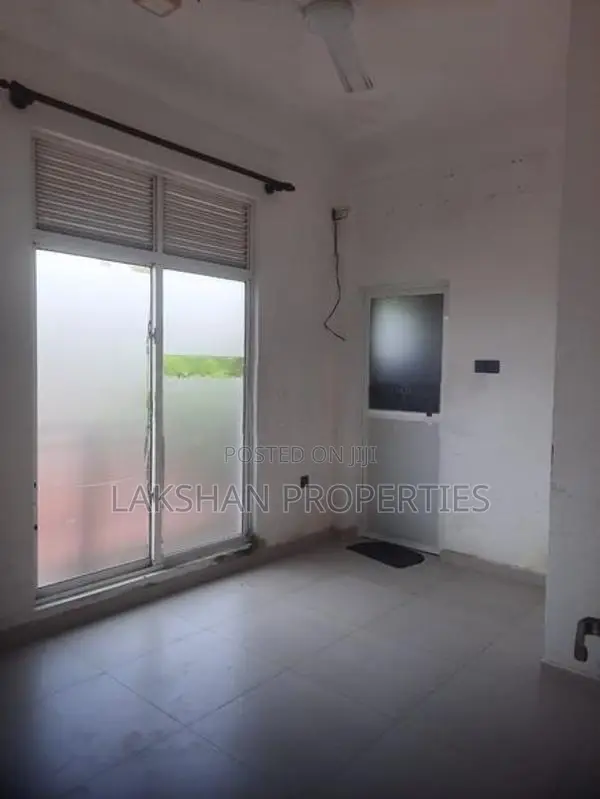First Floor House For Rent In Dehiwala Aththidiya