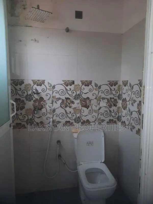 First Floor House For Rent In Dehiwala Aththidiya