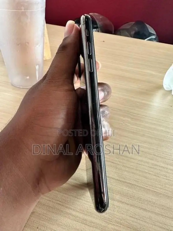 Apple iPhone XS 256GB (Used)