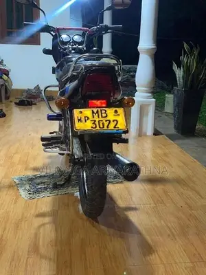 Bajaj CT100 2005