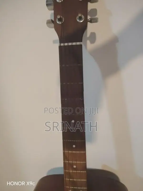 Yamaha F310 Guitar